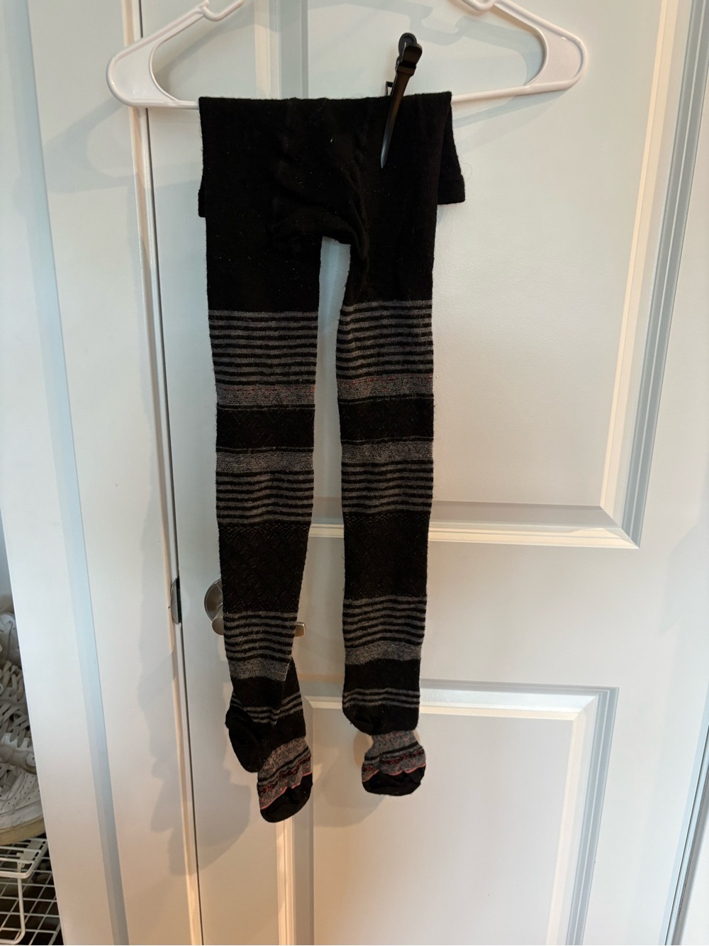 Smartwool Men’s Black and Gray Striped Athletic Socks